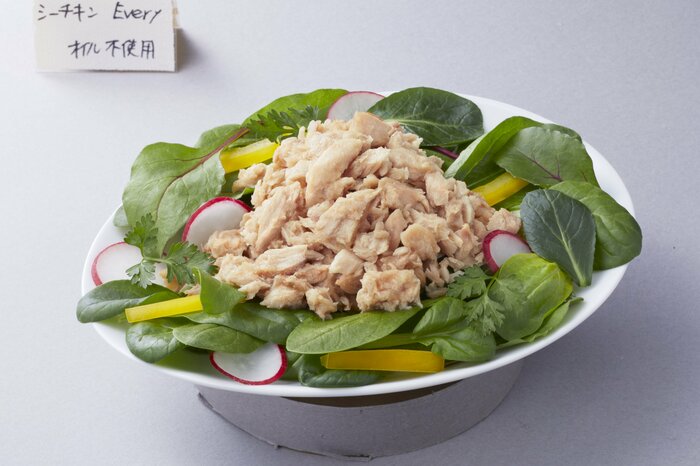 オイル不使用シーチキンEvery 盛り付け例(出典:はごろもフーズ)