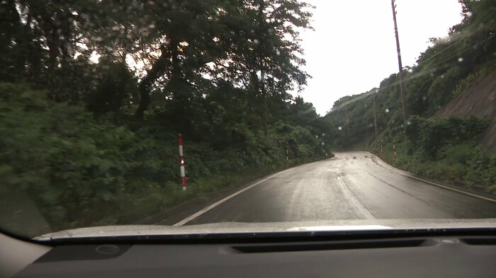 事故現場付近の秋田・八峰町国道101号（撮影：7月28日）