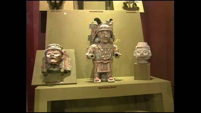 ユカタン人類学博物館に展示されている石像