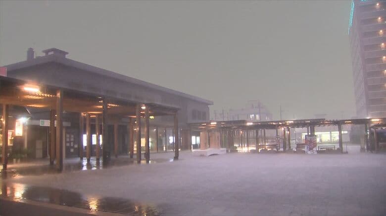 大雨でJR久大本線など始発から運行取りやめ　高速バスで運休も　日田市一部地域に緊急安全確保発令　大分｜FNNプライムオンライン