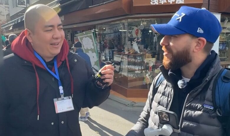 外国人観光客が日本のサブカルチャーを体験!パチンコ体験ツアー番組がYouTubeでスタート