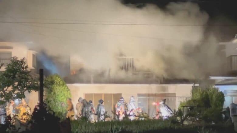 松本で住宅火災　78歳女性が死亡　消火活動中に発見され搬送｜FNNプライムオンライン