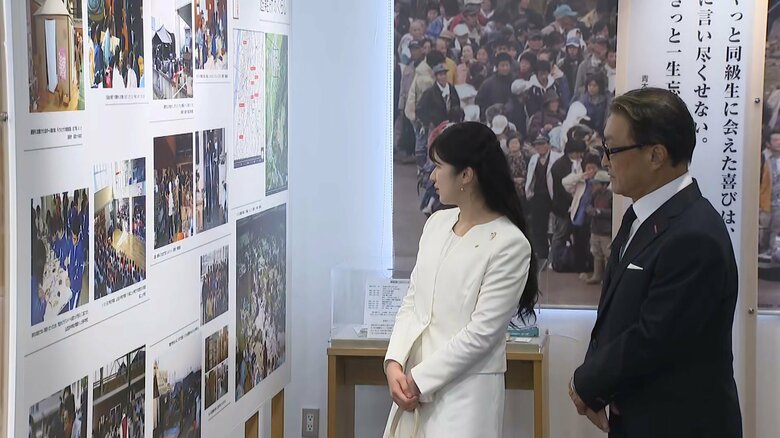 復興の歩みのパネルをご覧に　9月8日