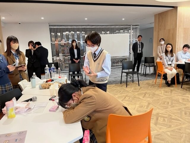 生理痛で辛そうな女性に男性はどう接すればいいのかロールプレイ
