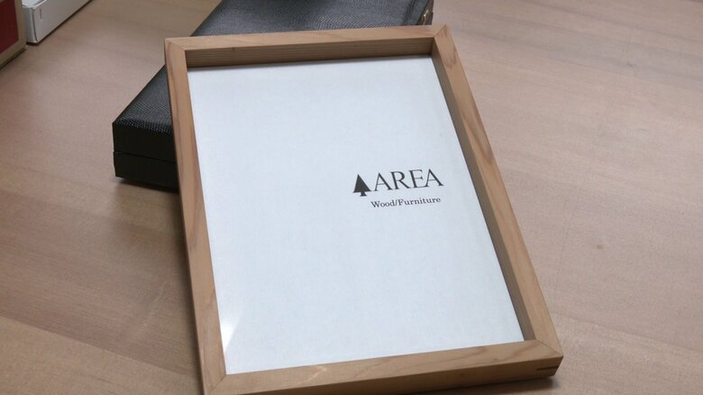 最近注文が増えているという秋田杉のフレーム