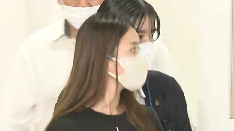 原宿署へ移送される宝島真奈美容疑者（31）