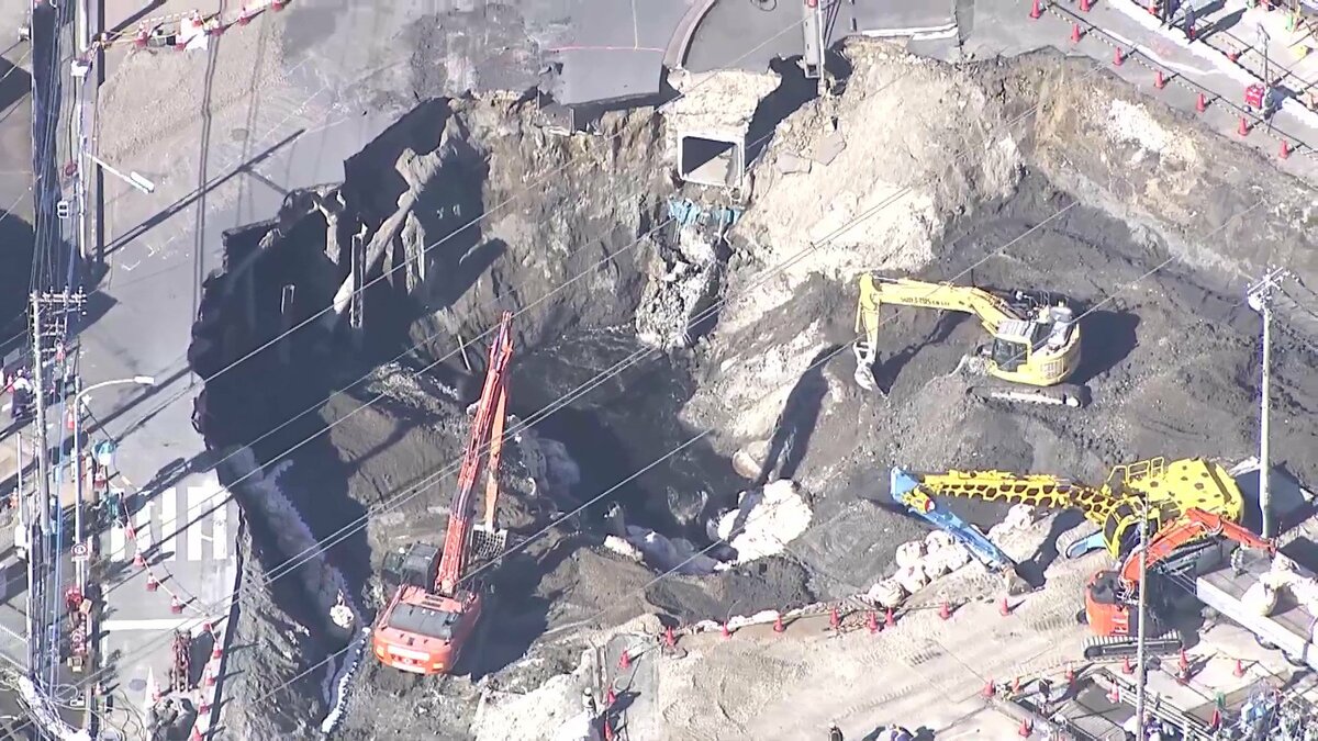 八潮市の道路陥没事故で住民に最低5万円の補償 事業所は10万円