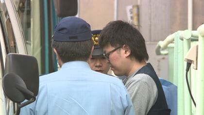 障害者支援施設の31歳元職員の男を暴行罪で起訴＿男性入所者の足を踏みつけたり、髪をつかんでひっぱったりする暴行…別の職員も暴行容疑で逮捕〈釧路地検〉
