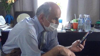 「何かせずにいられない」ウクライナ人男性は毎日、浜辺のごみを拾う　避難民取材で見えた日本への“感謝”と“課題”