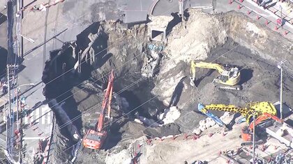 埼玉・八潮市の陥没事故現場に流れ込む下水の量を減らす「緊急放流」終了　下水道管内にトラック運転手の男性が取り残されている可能性も