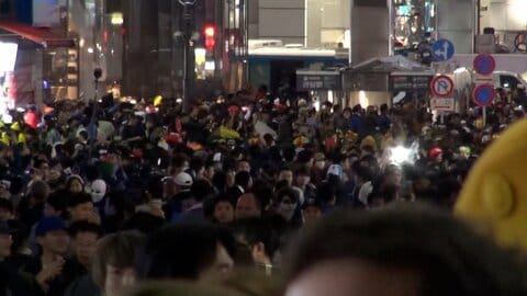 熱狂の渋谷ハロウィン、そして58万6000軒を襲った「東京大停電」　10年前の10月にタイムリープ