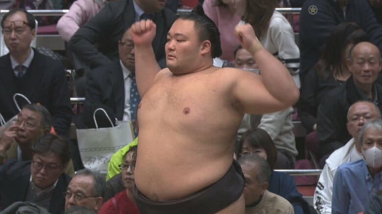朝乃山、5連勝ならず 友風に突き落としで2敗目 「切り替えて二桁勝利目指したい」【大相撲初場所 6日目結果】｜FNNプライムオンライン