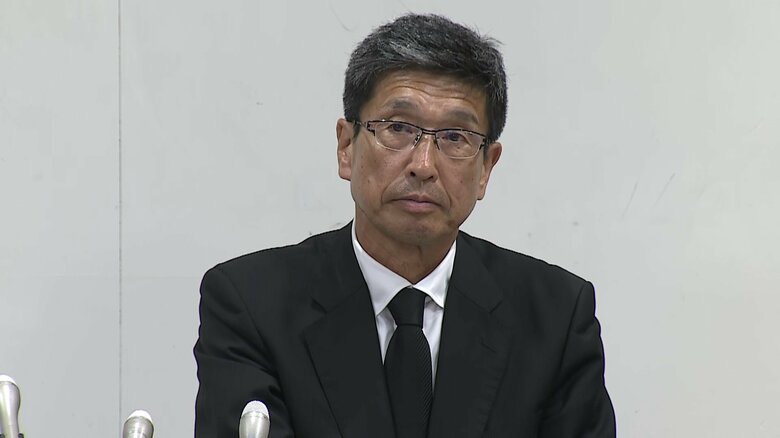 会見する北越高校の灰野正宏校長　5月7日