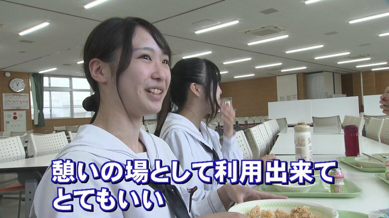 キムタクご飯を囲んで違うクラスの友達とも交流