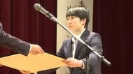 「多くの人の応援とサポートのおかげ」　バドミントンの山口茜選手に県栄誉賞　日本人初の世界選手権3度優勝称える　福井