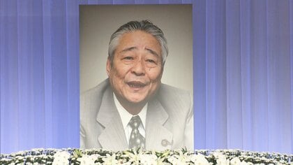 故青木幹雄氏お別れの会に約1000人参列　岸田首相「言葉に不思議な力。時代が前に進んだ」