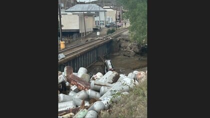 アメリカ・アリゾナ州で非常事態宣言　大雨による洪水で4人死亡　不明者の捜索続く