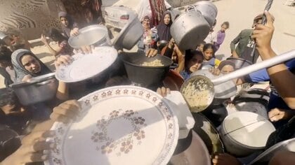 「ご飯かパスタ1皿のために24時間待ってる」ガザ戦闘開始から2年…食糧不足が深刻化　停戦交渉も隔たり大きく