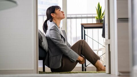 「向いていない」と思ったらやめるべき？続けるべき？「ここまでやったのに」が邪魔する才能探しと、必要以上に続けない3つの判断軸