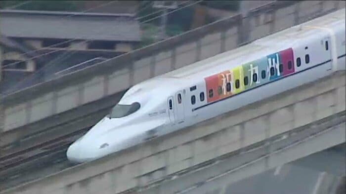 撮影のために運行された新幹線（2011年2月）