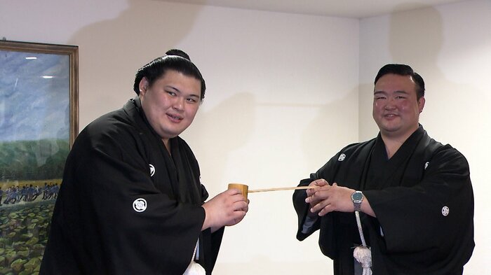 大の里と二所ノ関親方