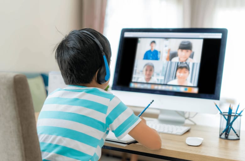 「生成AI」は不登校のキャリア支援に有効との研究結果。心理的不安の軽減に「教師」と「生成AI」の協働が重要な課題