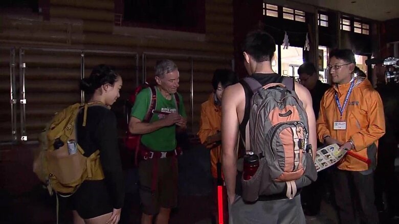 タンクトップNGに…今までと違う富士山“山開き”　山梨県が軽装登山者への対応強化「富士山レンジャー」によるゲート通過拒否も可能に｜FNNプライムオンライン