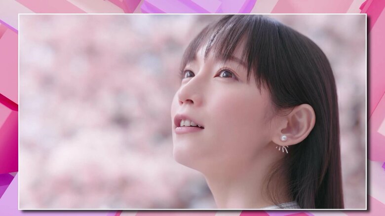 吉岡里帆、理想のお花見デートは「夜桜を眺めながら…」緑茶を味わいうっとり｜FNNプライムオンライン