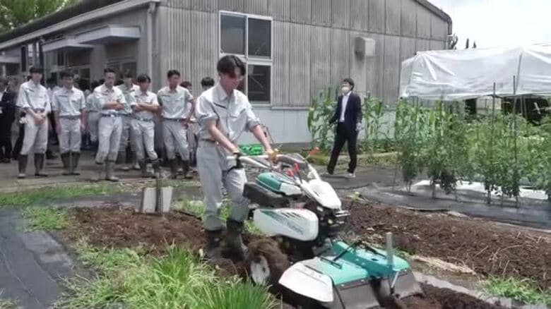 JA共済連静岡が農業高校に実習用の田植え機や耕運機を贈呈　「長く使っていきたい」｜FNNプライムオンライン