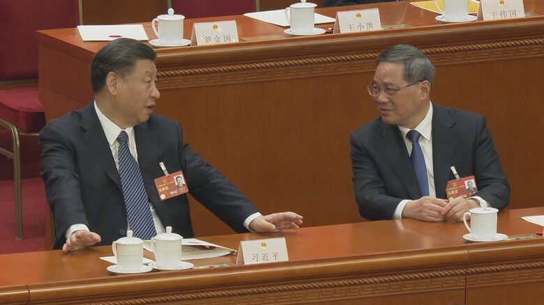 習主席と李強首相。親しげな様子がうかがえる。