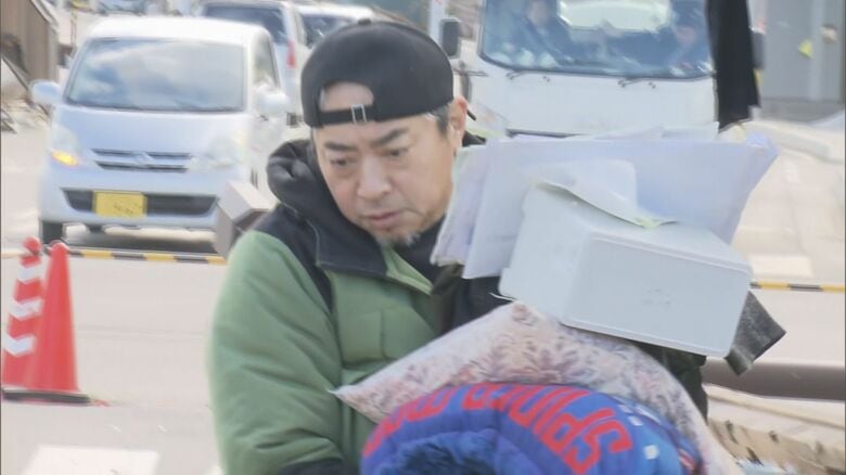 家族の思い出の品を探し続ける　