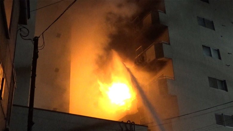高層マンションで火災 住民5人搬送 岩手・盛岡市