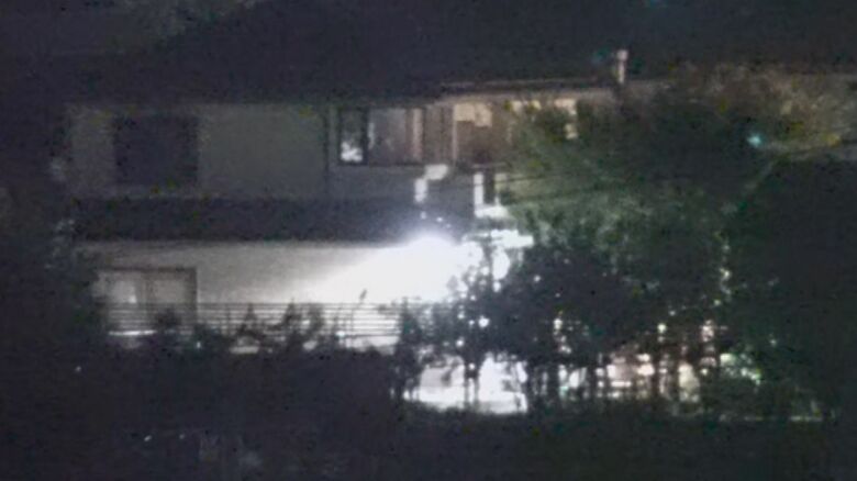 容疑者が立てこもっていた住宅