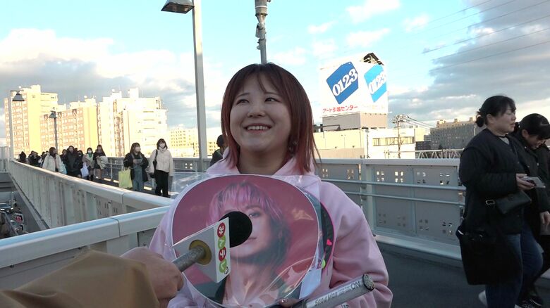 東京から駆けつけた「ひなさん」