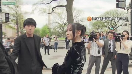 「YOASOBI」が公式晩さん会の会場に　ikuraさんは黒いドレス・Ayaseさんは黒いタキシード姿【岸田首相国賓待遇米訪問】