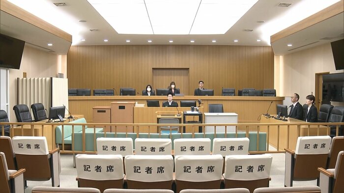 開廷前の法廷内（5月27日）
