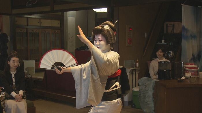 上諏訪芸妓 美代遥さん