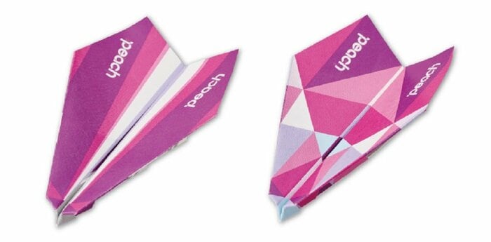 紙飛行機「HAPPY ORIGAMI AIRPLANE Fly Peach」(画像提供:ドリームズ)