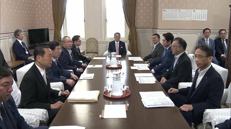 【二転三転】政治資金規正法改正巡り自民が“3度目修正案”　異例の対応の背景に公明のNG・維新の“抜け道”猛反発｜FNNプライムオンライン