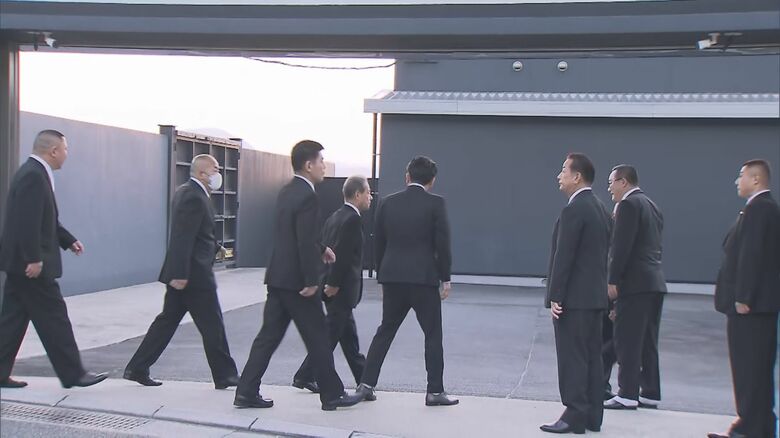 特定危険指定暴力団「工藤会」が”継承式”　6代目会長が就任か　「太州会」傘下組織の事務所で　福岡｜FNNプライムオンライン