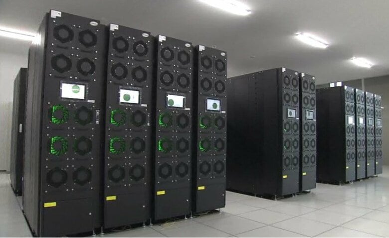 スパコン「富岳」とＡＩ結ぶ新スパコン「理究」初公開　量子コンピューターと結ぶ「ＲＯＱＵＯ」も　理研｜FNNプライムオンライン