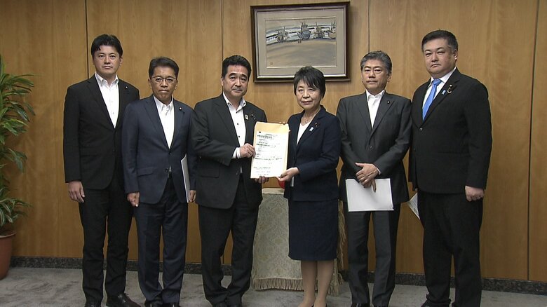 犯罪被害者の休暇制度・「被害者手帳」交付など支援体制拡充求める提言提出　自民・司法制度調査会｜FNNプライムオンライン