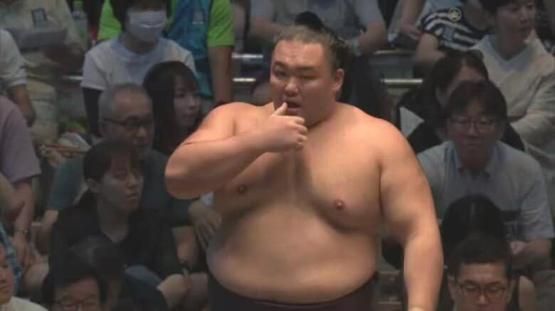 朝乃山、連勝止まる　尊富士に敗れて3敗目【大相撲名古屋場所 11日目結果】｜FNNプライムオンライン