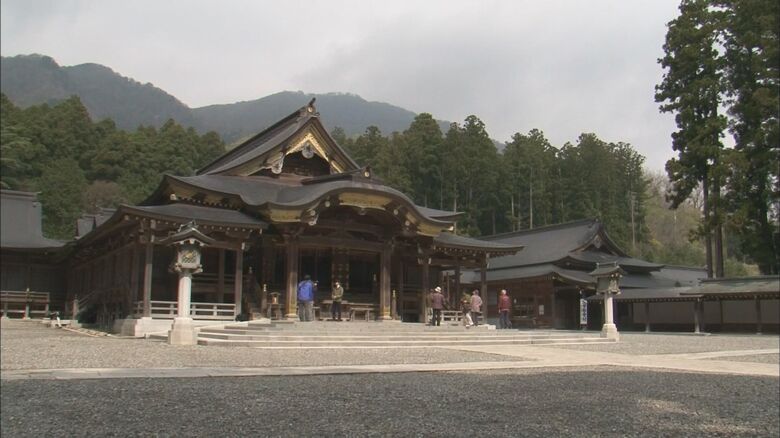 彌彦神社（2015年）