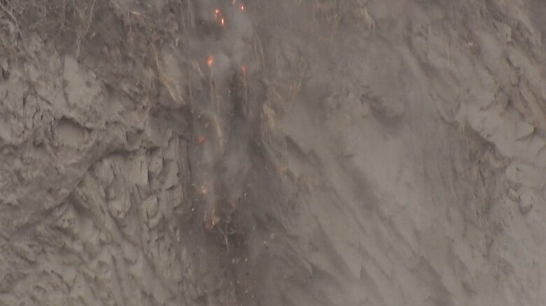 火事の影響であちこちで落石や土砂崩れが