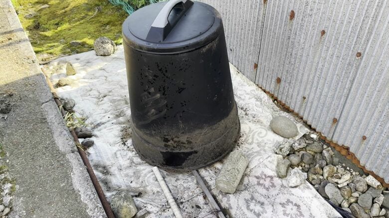 家庭用コンポストが荒らされていた