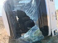 トルコ西部で日本人観光客乗せたツアーバスが横転　22人負傷、う…