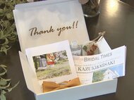 新郎新婦が招待できなかった人へ感謝の思いを…『WEDDING BOX』販売開始 結婚式の写真や手紙等包む