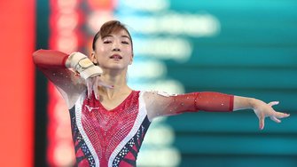 宇野昌磨の 衣装マスク がゴージャス 寺本明日香は高難易度の レオタードマスク を披露