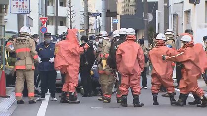 【逃走中】“液体”を女性従業員にかけ…男4人組が現金900万円強奪　事務所や住宅立ち並ぶ場所